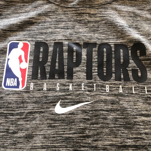 ✨SOLD✨Nike Toronto Raptors NBA Official Team Hoodie - Picture 2 of 5
